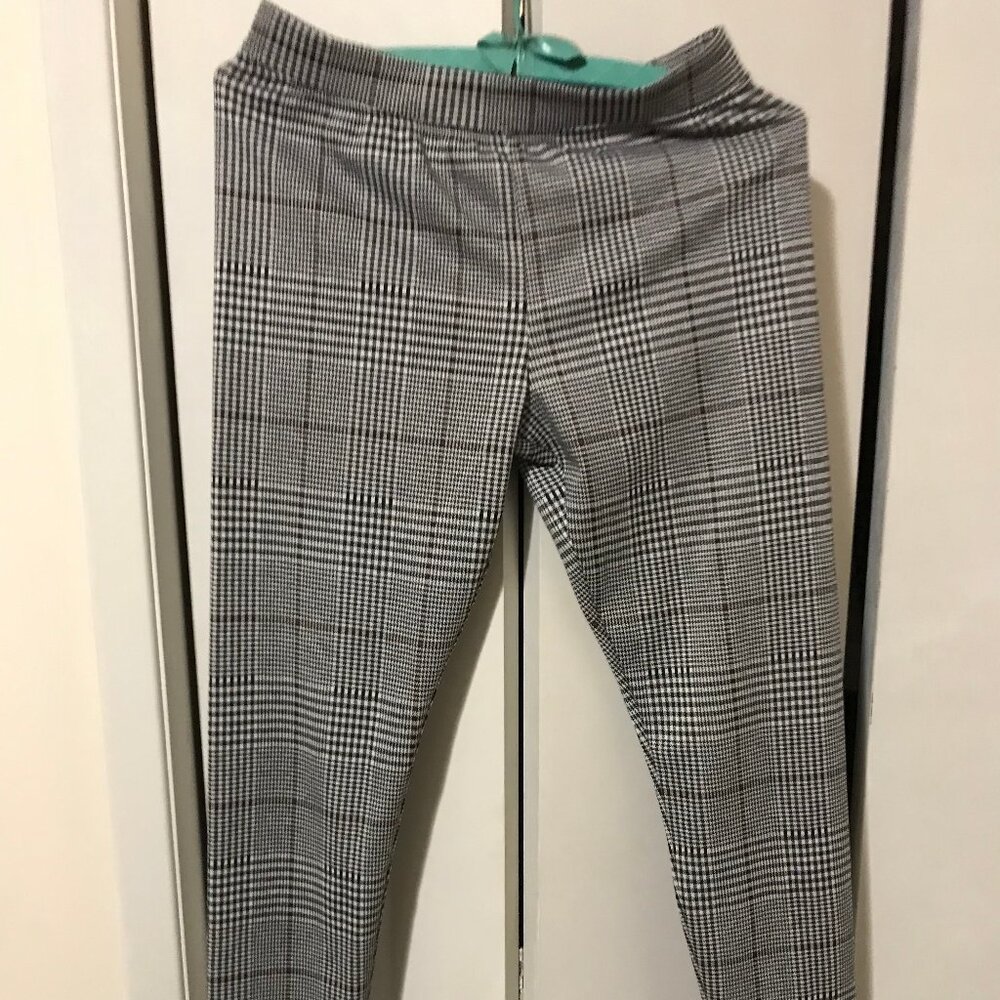 Joe Fresh Ladies Plaid Pants Size Small NEW WITHOUT TAGS